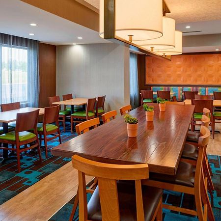 New Paris Fairfield Inn By Marriott Richmond מראה חיצוני תמונה