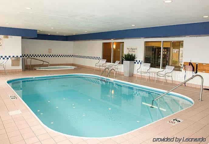 New Paris Fairfield Inn By Marriott Richmond מראה חיצוני תמונה